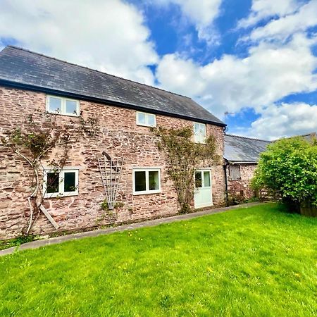 Abenhall Cottages Mitcheldean Exterior photo